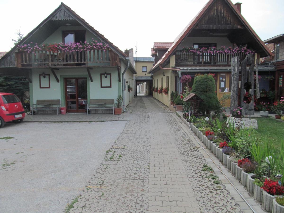 Spišské Podhradie A+S Penzion Podzamok מראה חיצוני תמונה